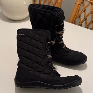 Columbia Women's Black Quilted Winter Boots